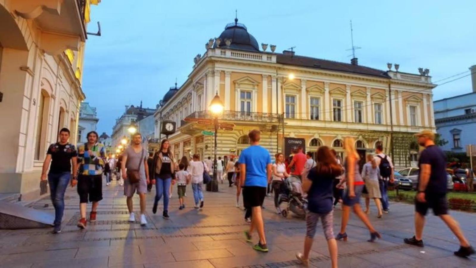 Stella Di Notte Vandrehjem Beograd Eksteriør billede